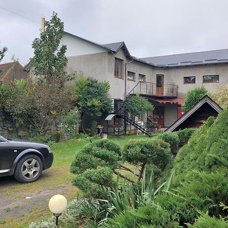 Ukrainochka Hotel Slavske Buitenkant foto