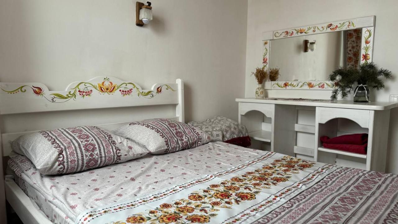 Ukrainochka Hotel Slavske Buitenkant foto
